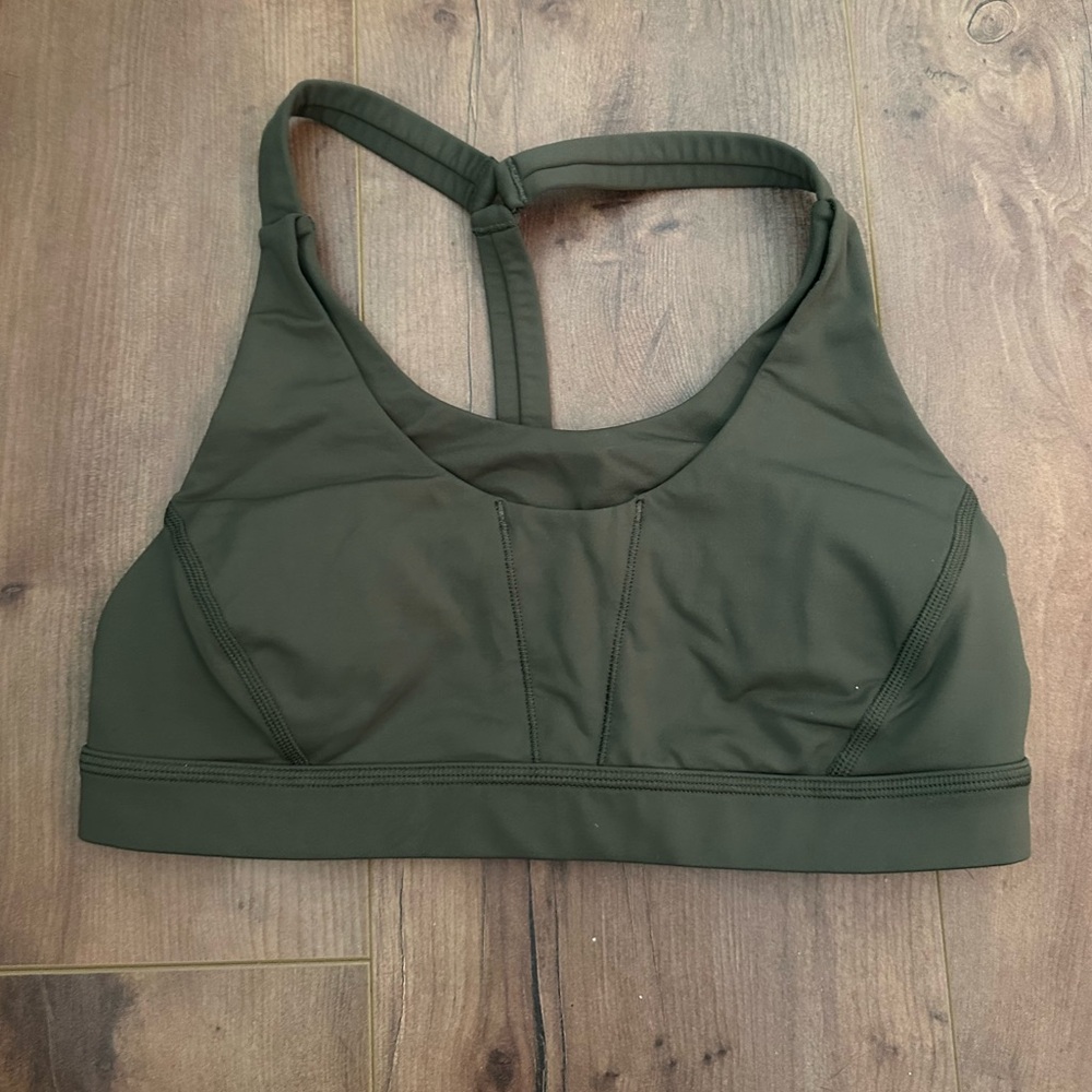 GREEN LULULEMON BRA